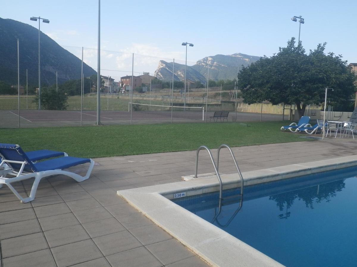 Cal Toa Aparthotel Coll de Nargó Exteriör bild